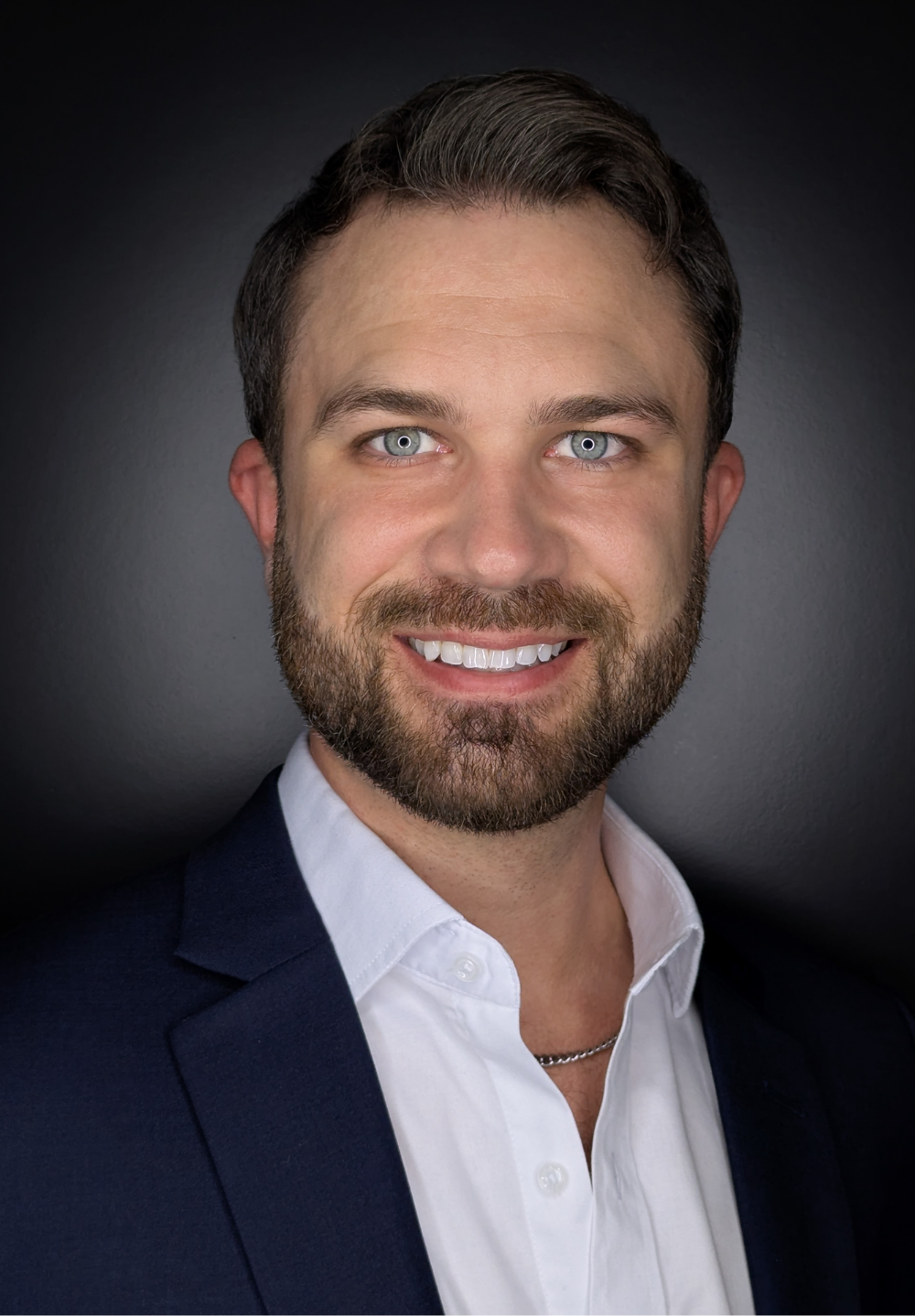 Geschäftsführer Dominic Meyer Geschäftsführer Dominic Meyer